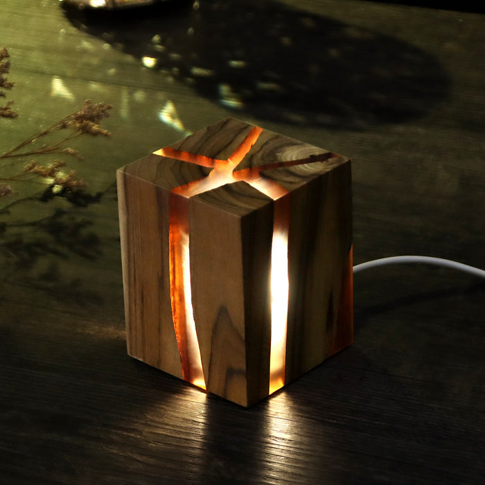 Lámpara de mesa creativa Mesita de noche ajustable Sin deslumbramiento Lámpara de escritorio LED de color marrón de madera decorativa con luz nocturna de carga USB para dormitorio Marrón